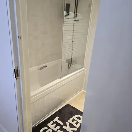 At 41 Bradford Street Apartament *